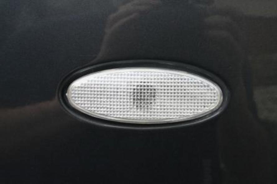 JAGUAR XK8 - XKR XK8   Kotflügel Blinker satz NEU Beleuchtung