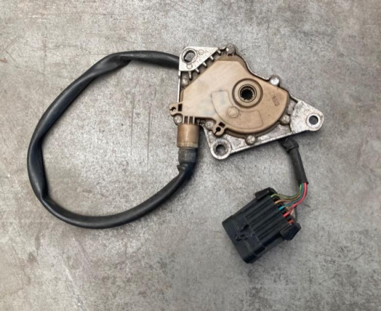 JAGUAR XK8 - XKR XK8 1996 - 2002  LJA6201AD-LJA6201AC-Rotary-switch Transmissie