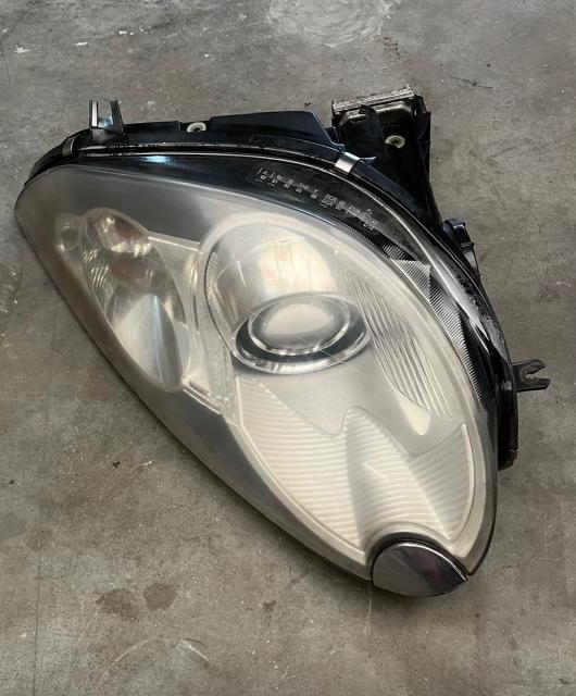 JAGUAR XK 150 XK XKR 2006 - 2011  RH Xenon Headlight LHD C2P21144-6W8313W030BG Active  Lightning