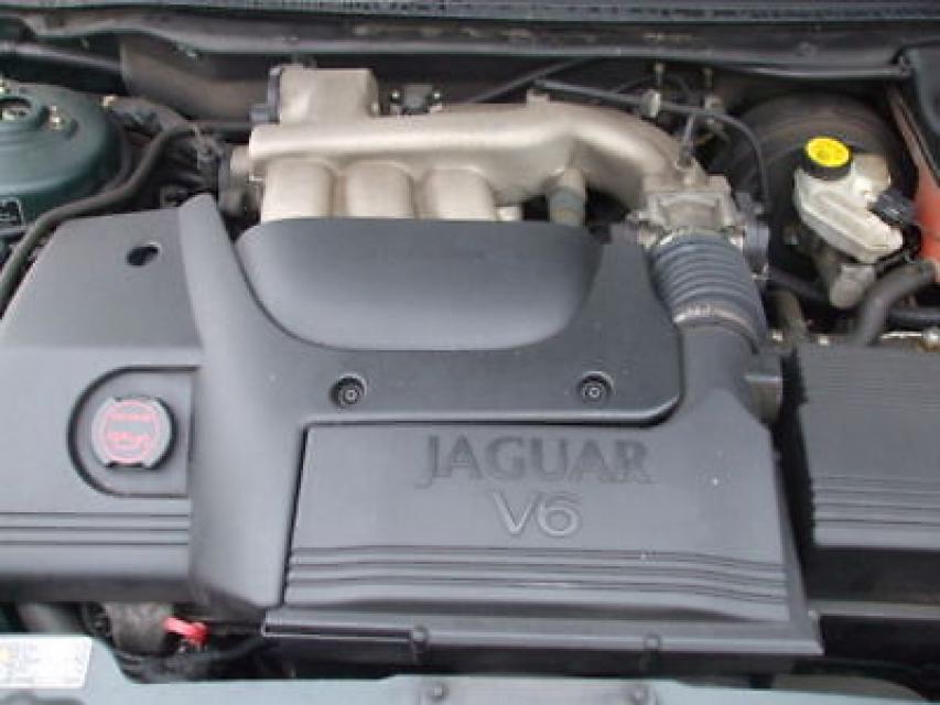 JAGUAR X-TYPE X-Type 2.5  Motorblok Motoren