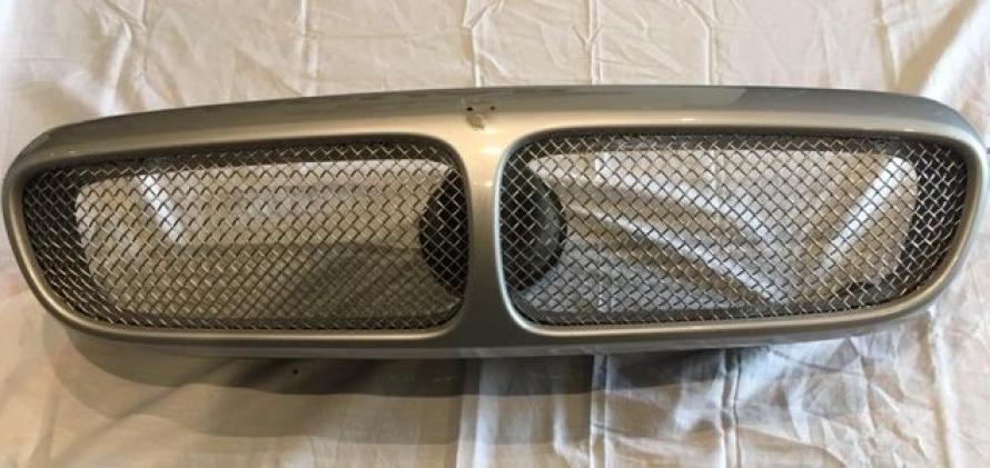 JAGUAR XJ 350 XJR XJ8 XJ6 2003-2008  Kuhlergrill inkl gitter Karosserie