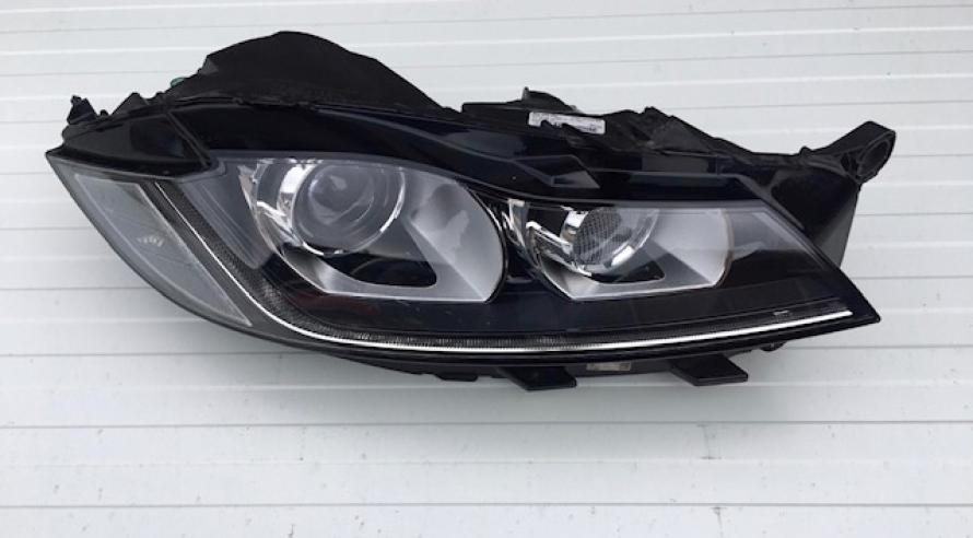 Jaguar F Pace F Pace 2016 - 2020  Xenon koplamp rechts  T2H19447 Verlichting