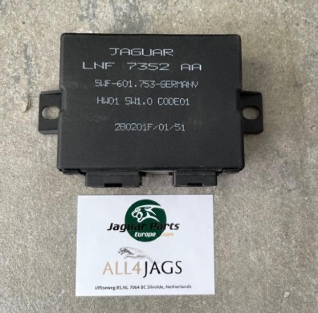 JAGUAR XJ300-XJ308 XJ308 XJ300  Park aid module LNF7352AA Electrico 