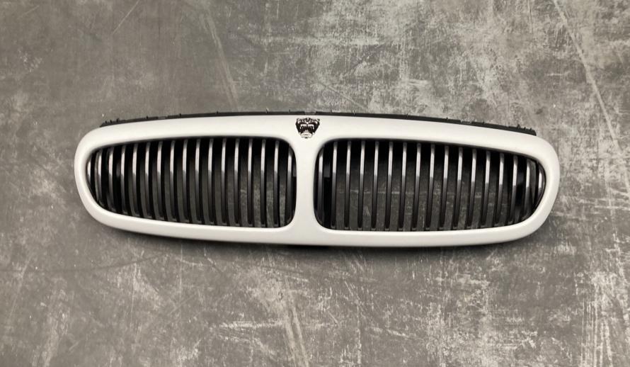 JAGUAR X-TYPE X Type 2001 - 20007  C2S8715XXX-1X438A100BEW Grill Karosserie