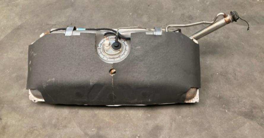 JAGUAR XK8 - XKR XKR 4.2 2002 - 2006  C2N2643-C2N1149 Fuel tank Carroceria