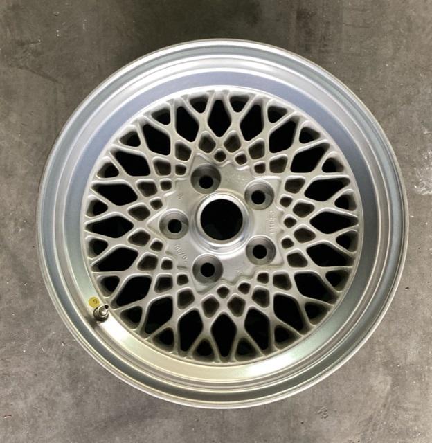 JAGUAR XJ / XJ40 / XJS XJ40 XJS XJ300 8 X 16 Inch  1 x Lattice  CBC9643 losse velg Velgen